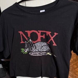 🌞NOFX black crop t shirt